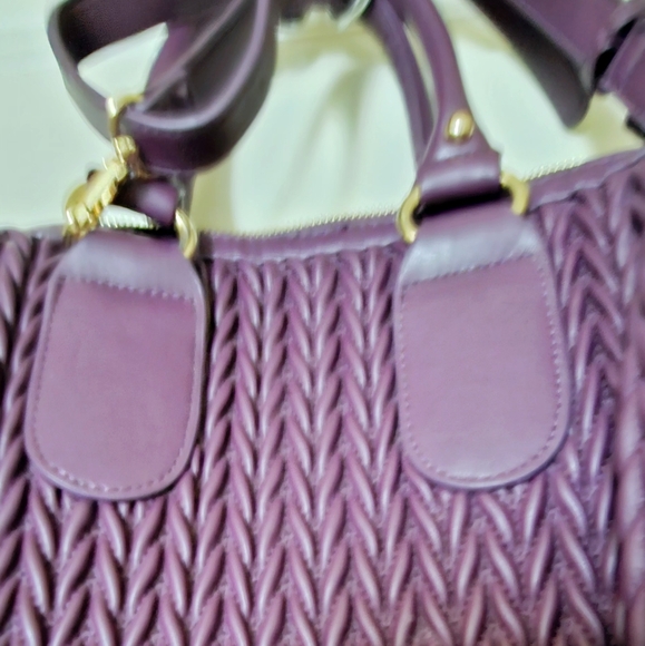 New ! Medium-sized purple handbag adorned with white pearls - Picture 5 of 10